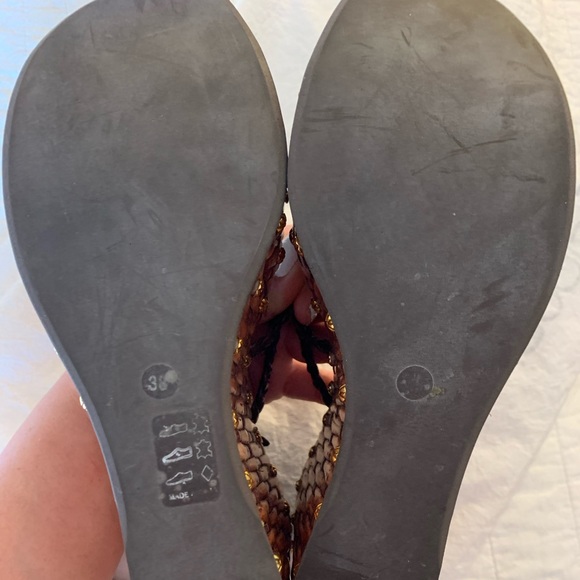 Pumps - Picture 6 of 8